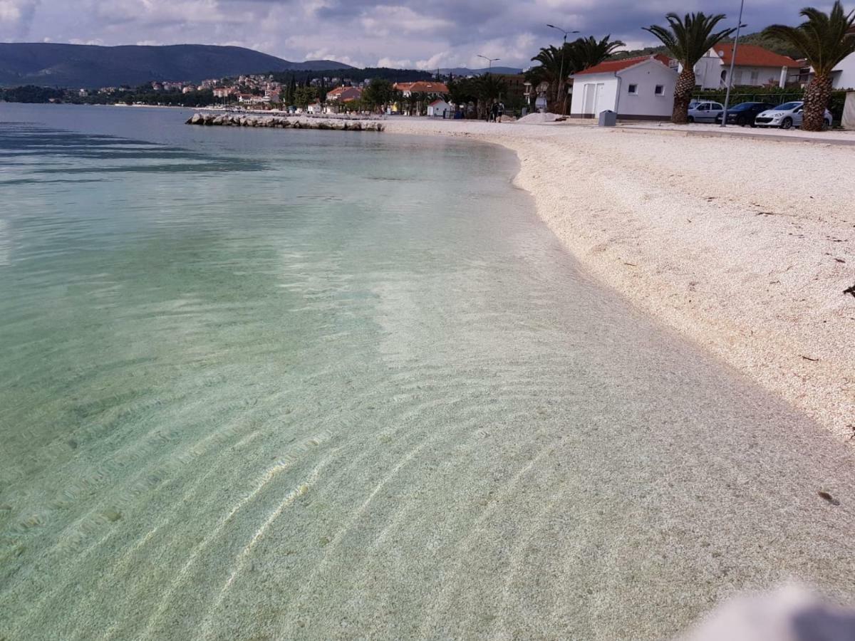 Apartment Radic-Perfect Location For Summer Activities Trogir Buitenkant foto
